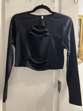 HALARA Black Long Sleeve Cropped Cutout Top